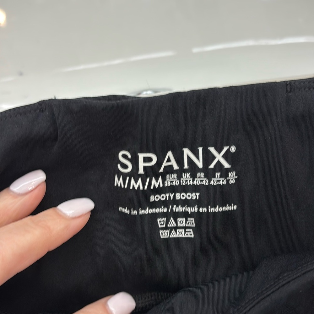 Spanx Booty Boost Bootcut Leggings